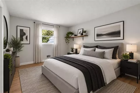 Bedroom - 75 Astronaut Dr, Irondequoit, NY 14609 photo 4 of 4