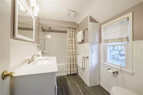 Bath - 91 Armstrong Ave, Irondequoit, NY 14617 photo 2 of 2