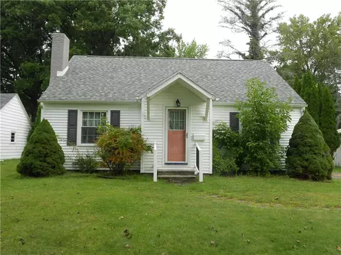 906 W 2nd St, Elmira, NY 14905