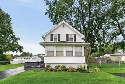 61 Gates Greece Townline Rd, Gates, NY 14606