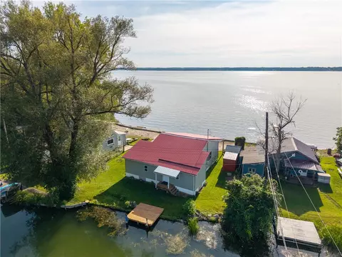 55 Fire Lane 21 Ln, Springport, NY 13034