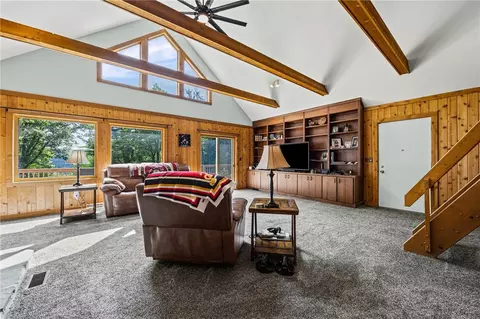 Living - 4231 Vine Rd, Jerusalem, NY 14527 photo 3 of 7