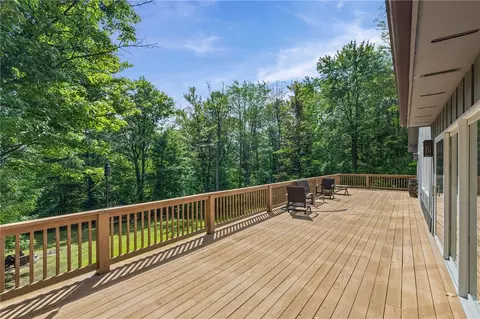 Exterior - 4231 Vine Rd, Jerusalem, NY 14527 photo 4 of 12