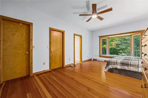 Bedroom - 4231 Vine Rd, Jerusalem, NY 14527 photo 4 of 10