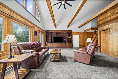 Living - 4231 Vine Rd, Jerusalem, NY 14527 photo 4 of 7
