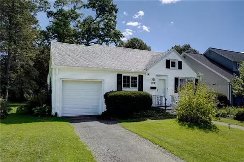 100 Meadowbrook Rd, Rochester, NY 14620