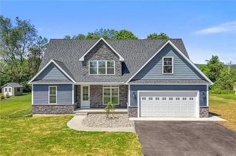 15 Quarry Ln, Horseheads, NY 14845