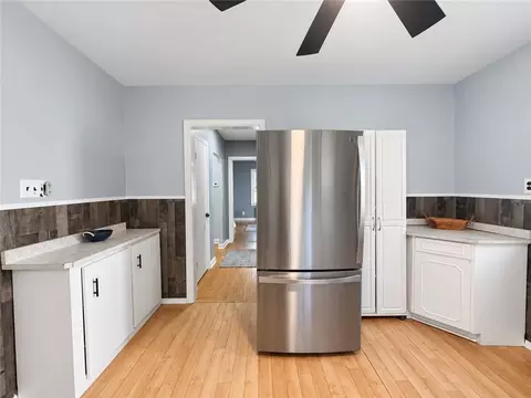 Kitchen - 260 Pardee Rd, Irondequoit, NY 14609 photo 3 of 5