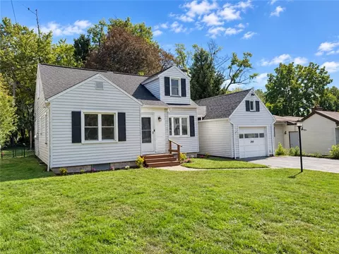 Exterior - 260 Pardee Rd, Irondequoit, NY 14609 photo 2 of 7