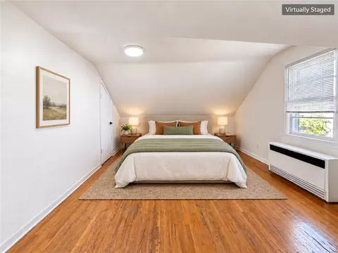 Bedroom - 260 Pardee Rd, Irondequoit, NY 14609 photo 3 of 10