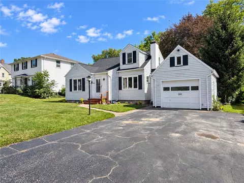Exterior - 260 Pardee Rd, Irondequoit, NY 14609 photo 3 of 7