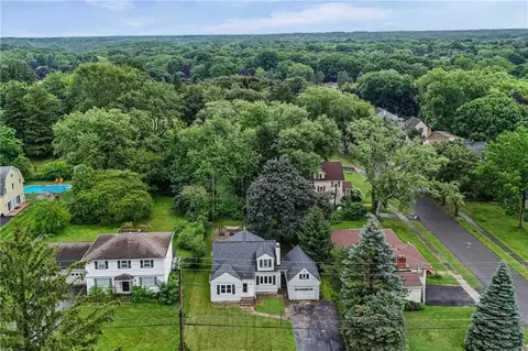 View/Area - 260 Pardee Rd, Irondequoit, NY 14609 photo 1 of 4