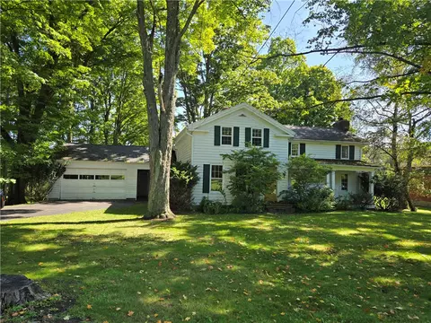 128 Wyoming St, Warsaw, NY 14569