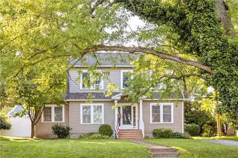 32 Maxwell Ave, Geneva, NY 14456