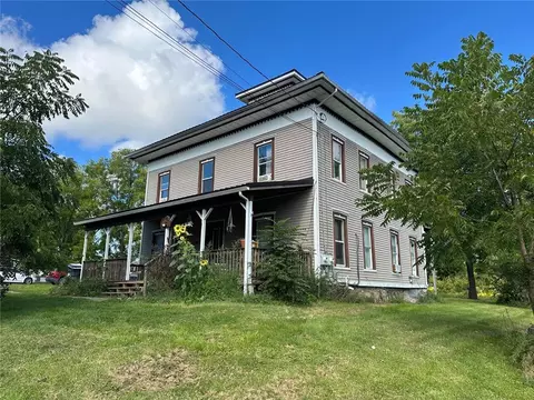 25 Bridge St #1, Starkey, NY 14837