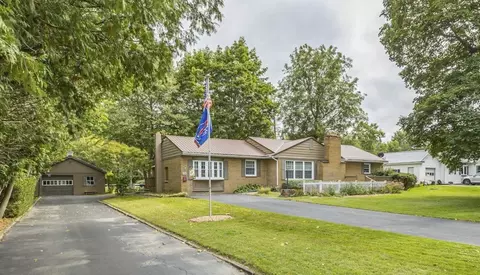 50 River St, Avon, NY 14414