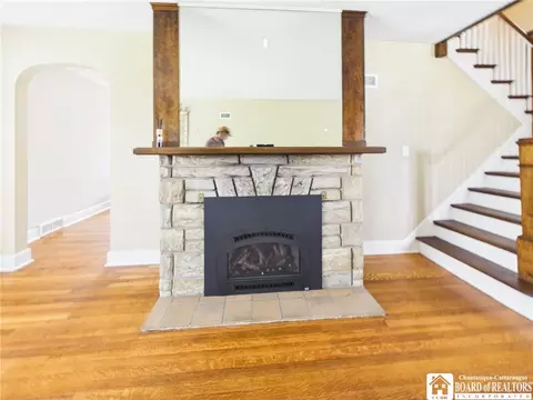 Living - 107 Garfield Ct, Olean, NY 14760 photo 4 of 7