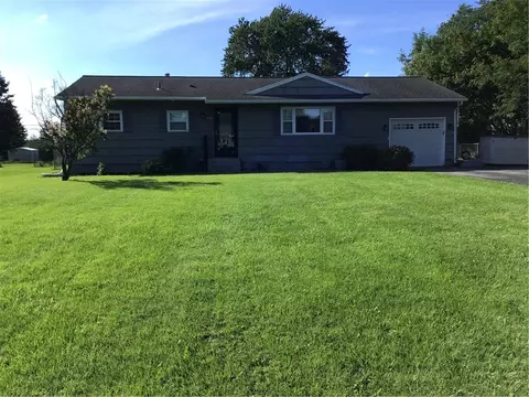 456 Wildbriar Rd, Rochester, NY 14623