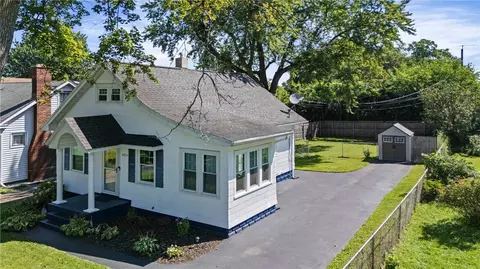 Exterior - 434 Crossfield Rd, Irondequoit, NY 14609 photo 11 of 11