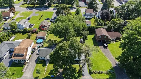 View/Area - 434 Crossfield Rd, Irondequoit, NY 14609 photo 3 of 5