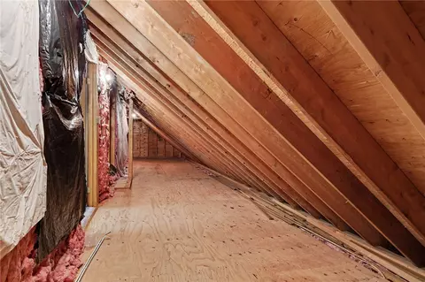 Entry Way - 33 Scotch Ln, Irondequoit, NY 14617 photo 5 of 5