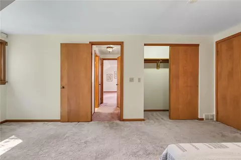 Bedroom - 33 Scotch Ln, Irondequoit, NY 14617 photo 7 of 10