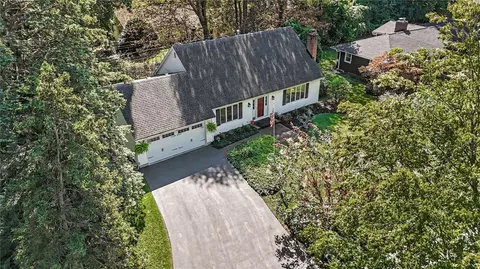 View/Area - 33 Scotch Ln, Irondequoit, NY 14617 photo 2 of 5
