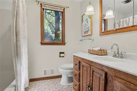 Bath - 33 Scotch Ln, Irondequoit, NY 14617 photo 1 of 4