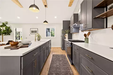Kitchen - 362 Hillview Dr, Irondequoit, NY 14622 photo 3 of 14