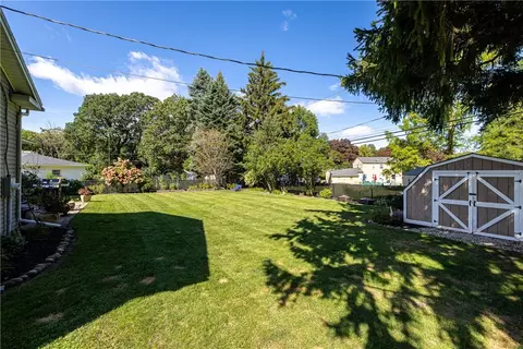 Exterior - 8 Nile Dr, Irondequoit, NY 14622 photo 5 of 5