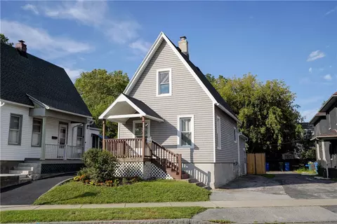 140 Henrietta St, Rochester, NY 14620