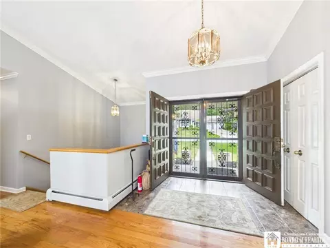 Entry Way - 1601 Gemini Dr, Olean, NY 14760 photo 1 of 2