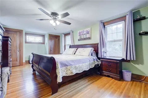 Bedroom - 27 Biltmore Dr, Irondequoit, NY 14617 photo 1 of 2