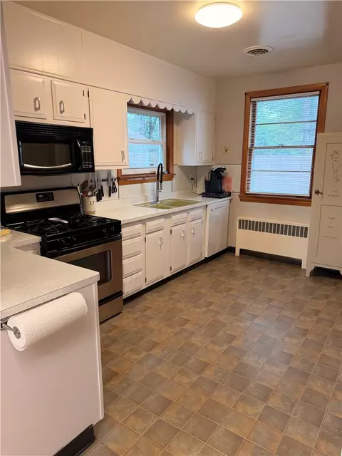 Kitchen - 209 Armstrong Ave, Irondequoit, NY 14617 photo 2 of 3