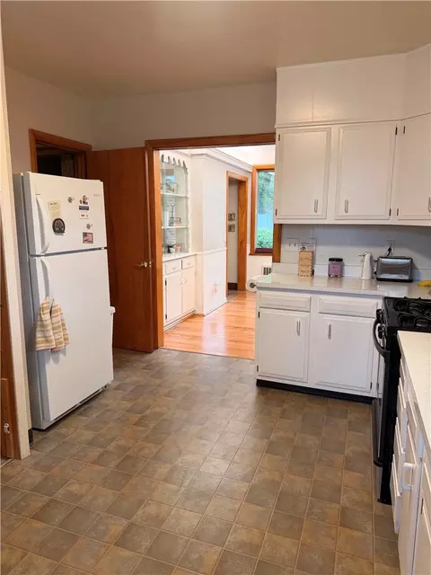 Kitchen - 209 Armstrong Ave, Irondequoit, NY 14617 photo 1 of 3