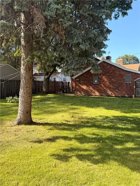 Exterior - 209 Armstrong Ave, Irondequoit, NY 14617 photo 4 of 11