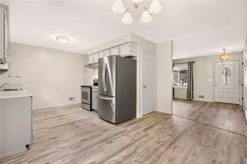 Entry Way - 16 Ramsgate Dr, Gates, NY 14624 photo 1 of 1