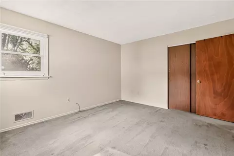 Bedroom - 16 Ramsgate Dr, Gates, NY 14624 photo 6 of 6