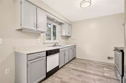 Kitchen - 16 Ramsgate Dr, Gates, NY 14624 photo 2 of 2