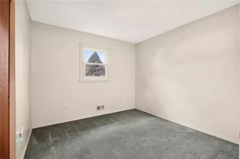 Bedroom - 16 Ramsgate Dr, Gates, NY 14624 photo 1 of 6