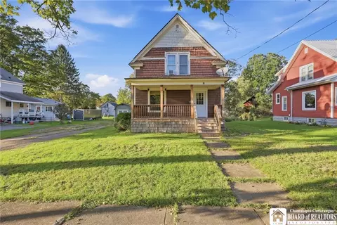 50 1st Ave, Franklinville, NY 14737