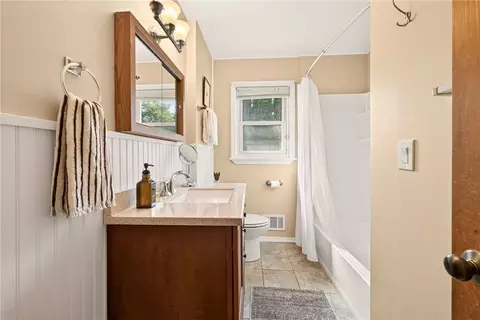 Bath - 105 Pine Tree Ln, Irondequoit, NY 14617 photo 1 of 3