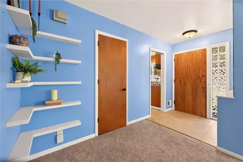 Entry Way - 105 Pine Tree Ln, Irondequoit, NY 14617 photo 2 of 2