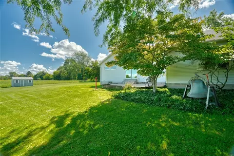 Exterior - 286 Phillips Rd, Webster, NY 14580 photo 6 of 10