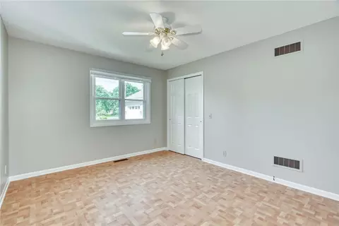 Bedroom - 286 Phillips Rd, Webster, NY 14580 photo 4 of 9