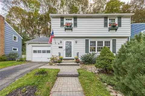 35 Gregory Hill Rd, Rochester, NY 14620