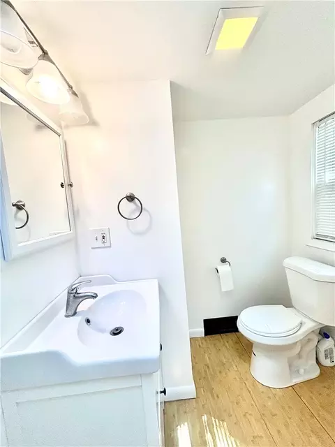 Bath - 215 King Rd E, Ithaca, NY 14850 photo 3 of 4