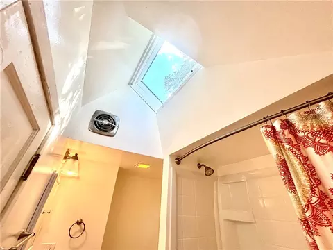 Bath - 215 King Rd E, Ithaca, NY 14850 photo 4 of 4