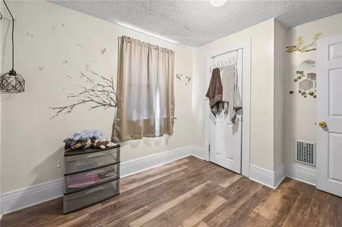 Bedroom - 35 Malling Dr, Rochester, NY 14621 photo 4 of 9