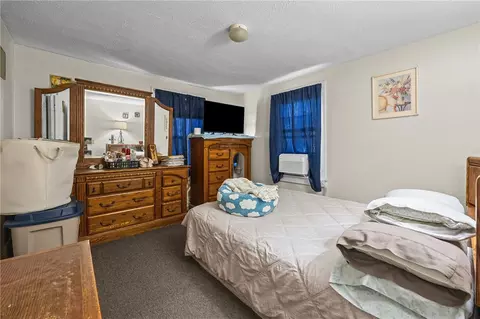 Bedroom - 35 Malling Dr, Rochester, NY 14621 photo 8 of 9